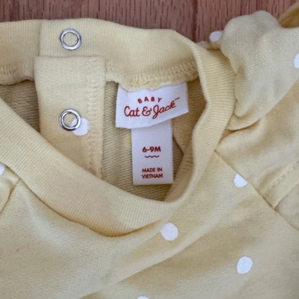 Cat & Jack Yellow Polka Dot Outfit